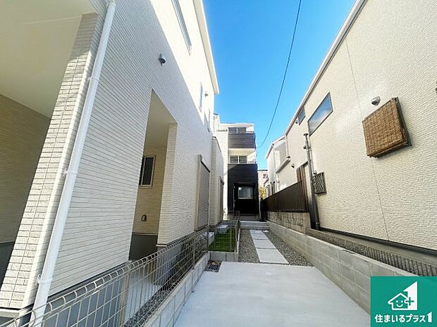【外観】安心の10年保証！外観を美しく保ち、雨水で汚れを落とします！気になることがありましたら、お気軽にお問い合わせください！
