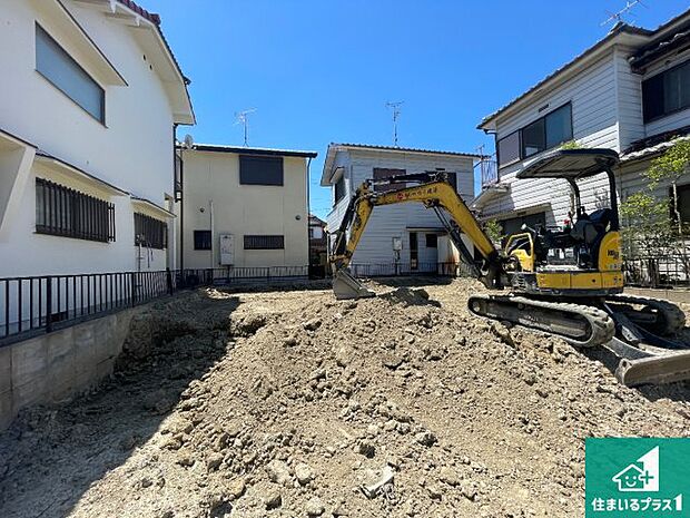【外観】現在建築中!落ち着いた街並みで新生活を始めることが出来そう!周辺の物件も併せてご紹介させて頂きます!