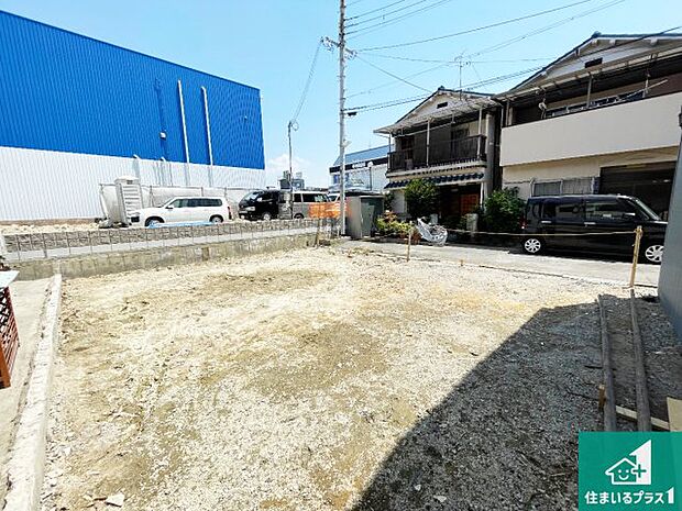 【外観】現在建築中！落ち着いた街並みで新生活を始めることが出来そう！周辺の物件も併せてご紹介させて頂きます！