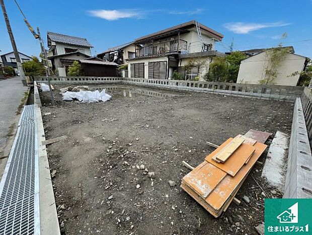 【外観】現在建築中！落ち着いた街並みで新生活を始めることが出来そう！周辺の物件も併せてご紹介させて頂きます！