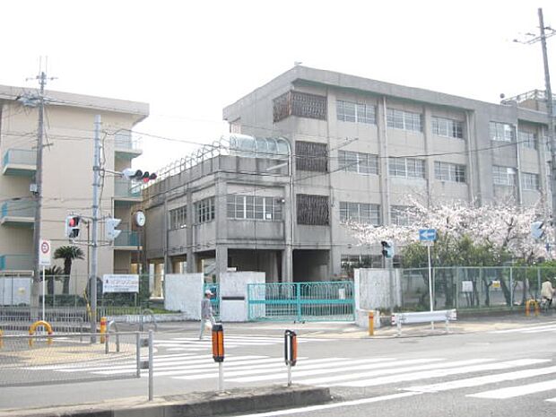 寝屋川市立中木田中学校