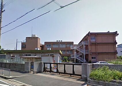 門真市立東小学校 徒歩290m