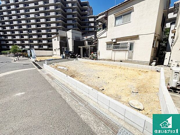 【外観】現在建築中！落ち着いた街並みで新生活を始めることが出来そう！周辺の物件も併せてご紹介させて頂きます！