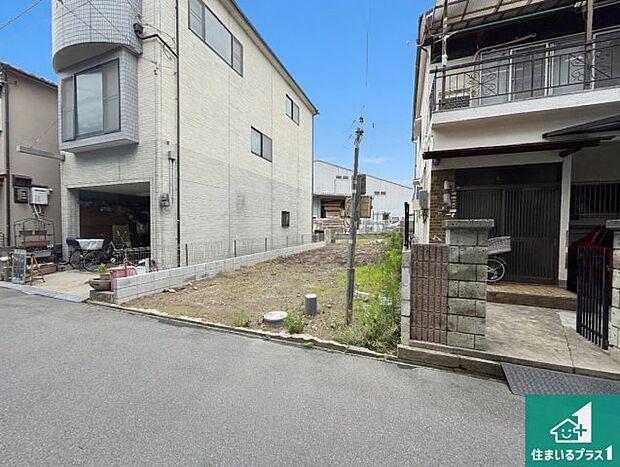 【外観】周辺は落ち着いた街並みの住宅地！子育てがしやすい住環境です！まだ未完成ですが、現地でしかわからない事もございます。是非一度ご覧ください。