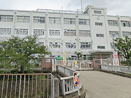 阪急京都線　高槻駅 徒歩2900m