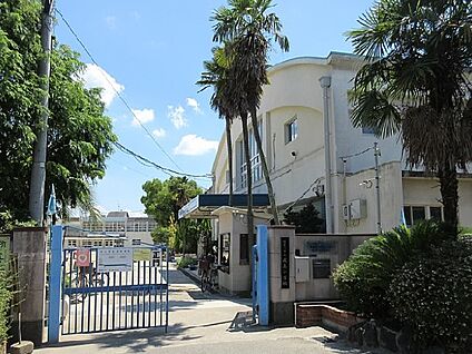 寝屋川市立成美小学校 徒歩568m