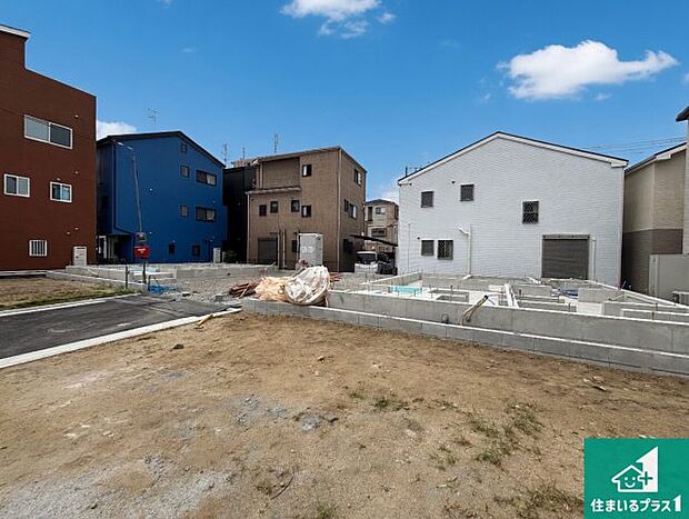 【外観】現在建築中！落ち着いた街並みで新生活を始めることが出来そう！周辺の物件も併せてご紹介させて頂きます！