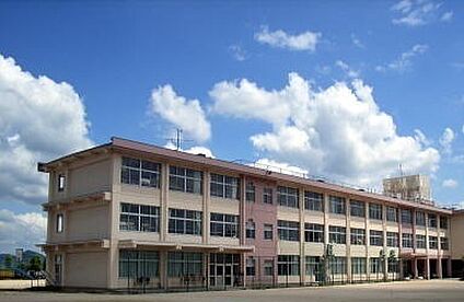 川西市立清和台南小学校 徒歩210m