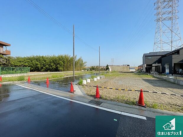 【外観】現在建築中！落ち着いた街並みで新生活を始めることが出来そう！周辺の物件も併せてご紹介させて頂きます！
