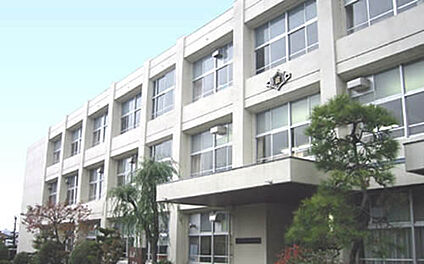 彦根市立金城小学校 徒歩1700m