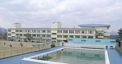 川西市立陽明小学校 徒歩550m