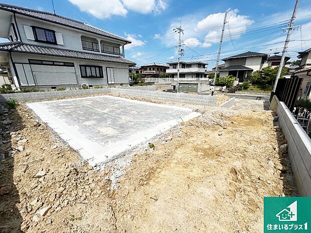 【外観】現在建築中！落ち着いた街並みで新生活を始めることが出来そう！周辺の物件も併せてご紹介させて頂きます！