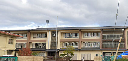 奈良市立明治小学校 徒歩435m
