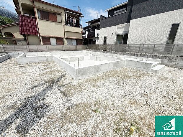 【外観】現在建築中！落ち着いた街並みで新生活を始めることが出来そう！周辺の物件も併せてご紹介させて頂きます！