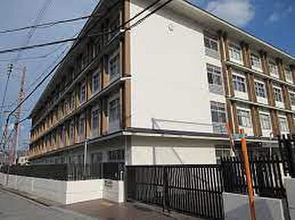 羽曳野市立誉田中学校 徒歩450m