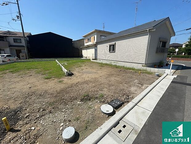 【外観】現在建築中！落ち着いた街並みで新生活を始めることが出来そう！周辺の物件も併せてご紹介させて頂きます！