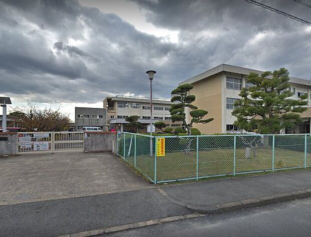 斑鳩西小学校