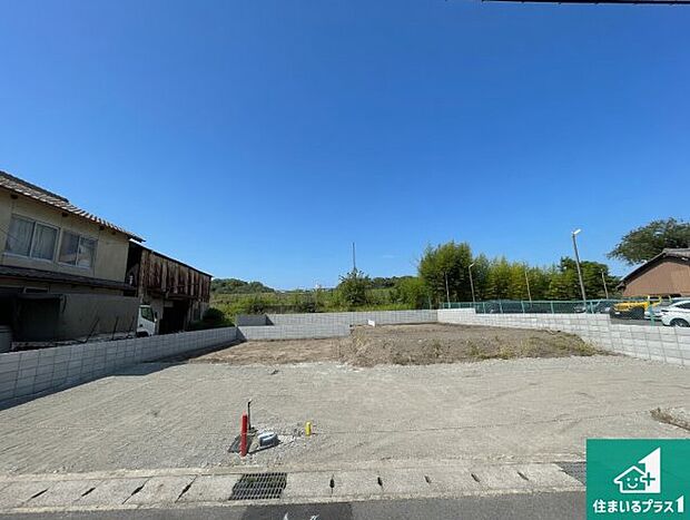 【外観】現在建築中!落ち着いた街並みで新生活を始めることが出来そう!周辺の物件も併せてご紹介させて頂きます!