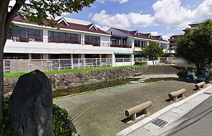 亀岡保育園 徒歩720m