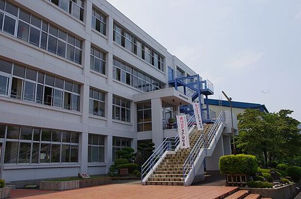 綾部市立綾部中学校