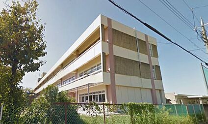 大和郡山市立郡山北小学校 徒歩900m