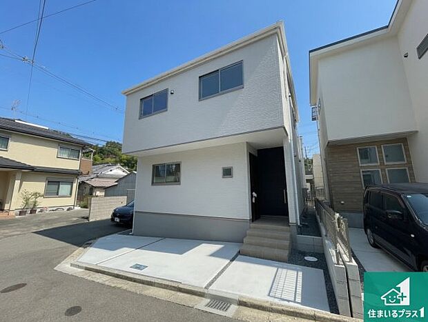 【外観】安心の10年保証!外観を美しく保ち、雨水で汚れを落とします!気になることがありましたら、お気軽にお問い合わせください!