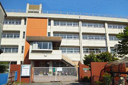 柏原市立玉手中学校 徒歩160m