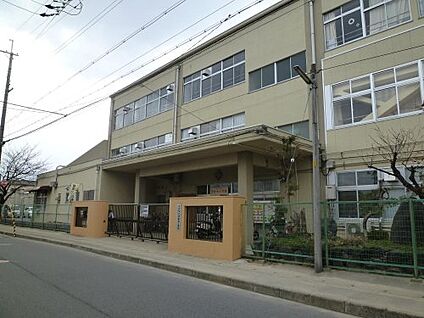 宇治市立伊勢田小学校 徒歩501m