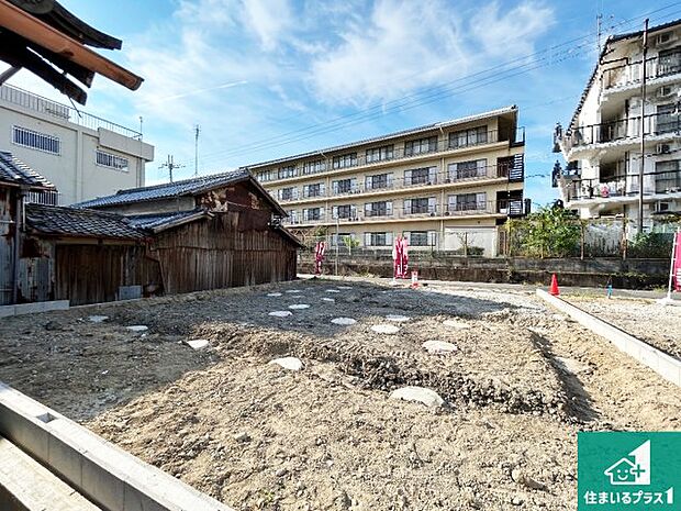 【外観】現在建築中！落ち着いた街並みで新生活を始めることが出来そう！周辺の物件も併せてご紹介させて頂きます！