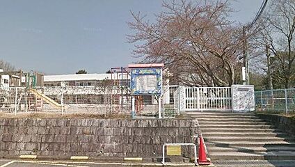 平野幼稚園 徒歩362m