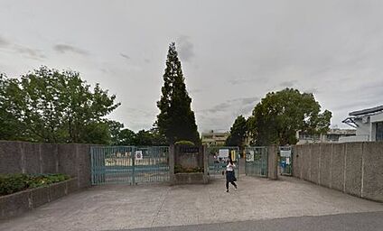 和泉市立富秋中学校 徒歩185m