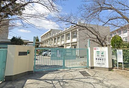 富田林市立久野喜台小学校 徒歩450m