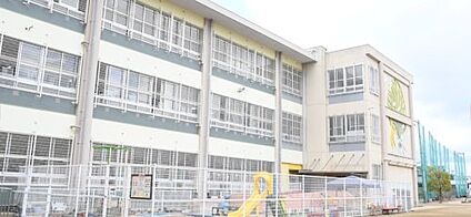 貝塚市立中央幼稚園 徒歩520m