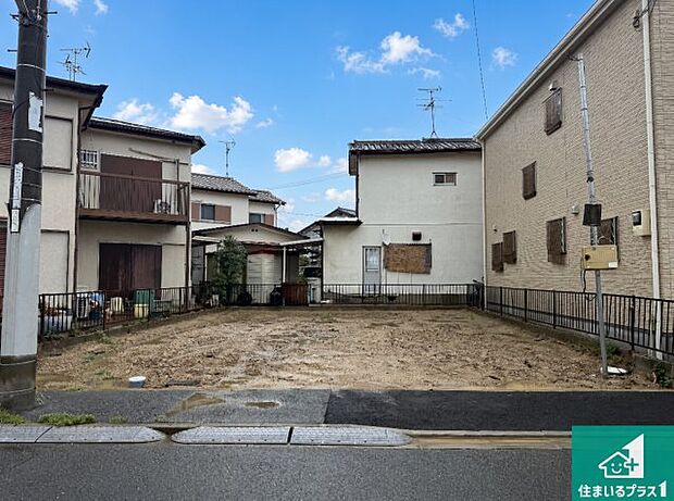 【外観】周辺は落ち着いた街並みの住宅地！子育てがしやすい住環境です！まだ未完成ですが、現地でしかわからない事もございます。是非一度ご覧ください。