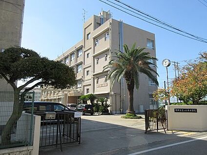 堺市立泉ケ丘東中学校 徒歩850m