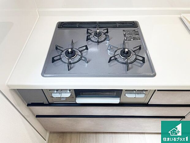 【食洗機】浄水器を内蔵!炊飯時、お茶を作る時に安心してお水を使えます!お湯と冷水、浄水と原水、シャワーの切替えもワンタッチです!