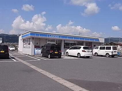 ローソン 平群バイパス店 徒歩398m