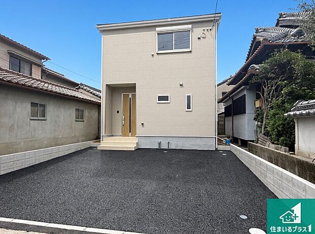 【外観】安心の10年保証！外観を美しく保ち、雨水で汚れを落とします！気になることがありましたら、お気軽にお問い合わせください！