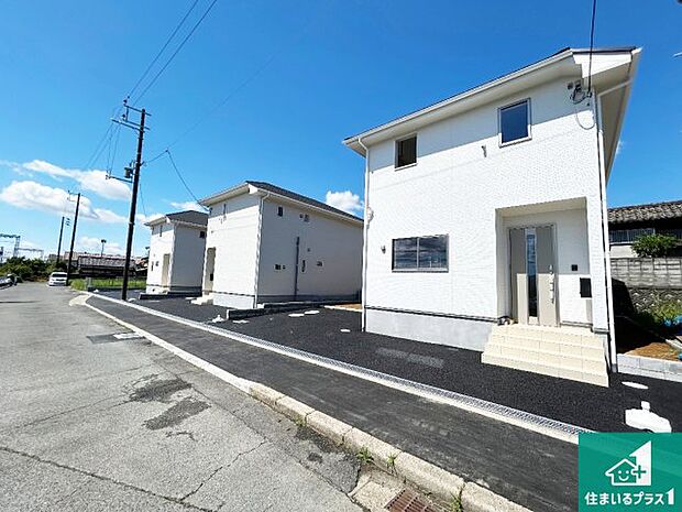 【外観】お客様に長く安心して住んでいだだける事にこだわった家づくり!住んでからのアフターサービスにもしっかりと取り組んでいます!
