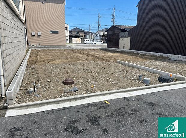【外観】現在建築中！落ち着いた街並みで新生活を始めることが出来そう！周辺の物件も併せてご紹介させて頂きます！