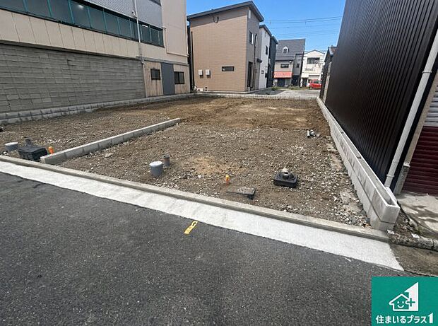 【外観】現在建築中！落ち着いた街並みで新生活を始めることが出来そう！周辺の物件も併せてご紹介させて頂きます！
