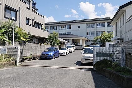 桜井市立大三輪中学校 徒歩900m