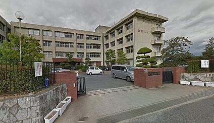 橿原市立橿原中学校 徒歩900m