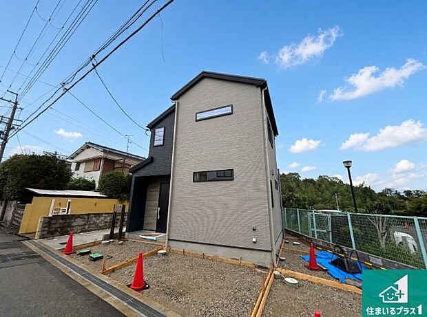 【外観】安心の10年保証!外観を美しく保ち、雨水で汚れを落とします!気になることがありましたら、お気軽にお問い合わせください!