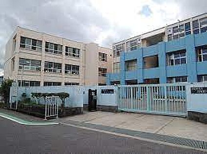 羽曳野市立はびきの埴生学園 徒歩1105m
