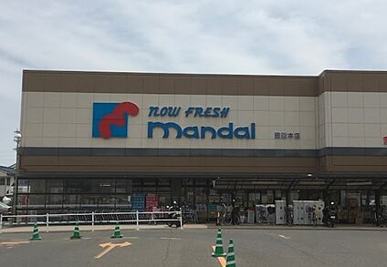 mandai(万代) 田原本店 徒歩610m