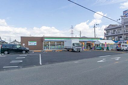 ファミリーマート 枚方田口二丁目店 徒歩509m