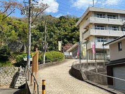 舞鶴市立城南中学校 徒歩700m