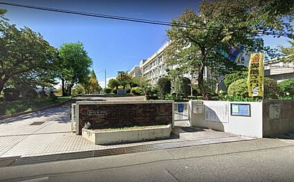 豊中市立第二中学校 徒歩720m