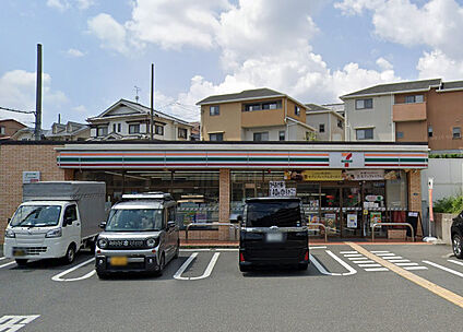 セブンイレブン 吹田佐井寺4丁目店 徒歩270m